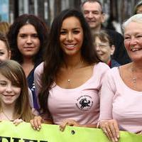 Leona Lewis visits the Hopefield Animal Sanctuary - Photos | Picture 98736